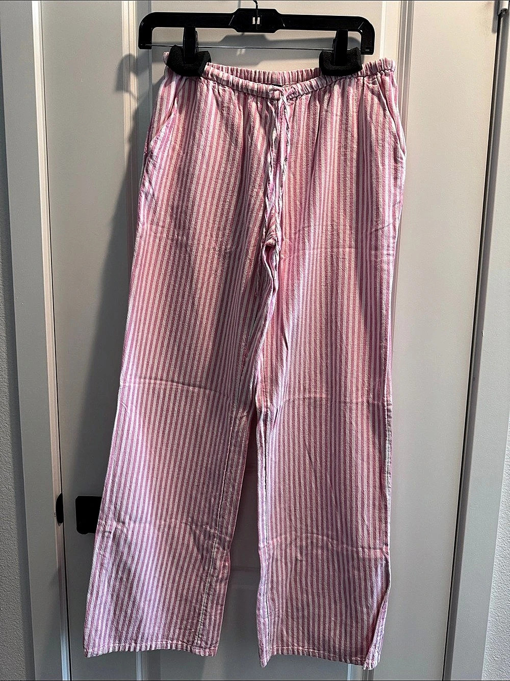 DIVIDED Striped Pants in Pink & White Size Small Like New
